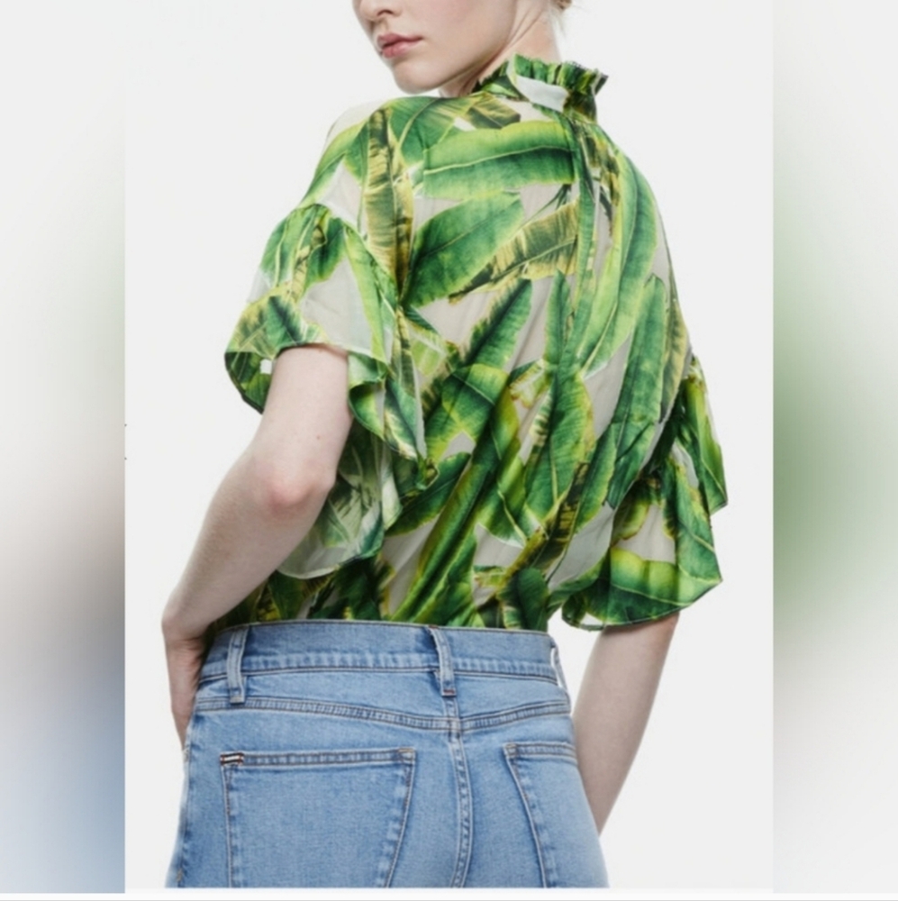 Alice + Olivia  Palm Julius  Flutter Sleeve Top Size XS NWOT - Picture 3 of 7